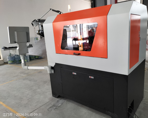 0.3 - 2,5 mm machine à former des fils multifonctionnelle à ressort CNC avec servo-moteur