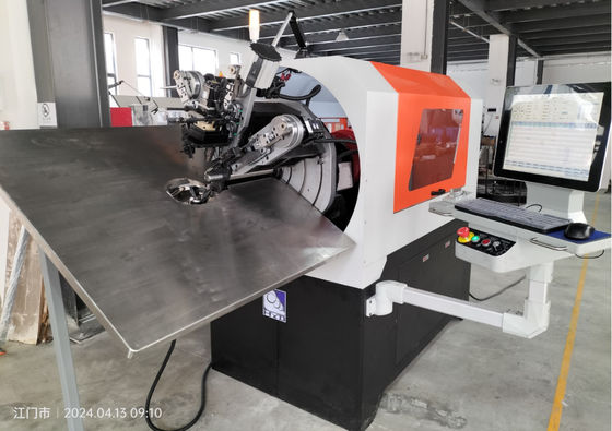 fil de 0,3 - de 2,5 mm formant le ressort multifonctionnel de commande numérique par ordinateur faisant la machine avec la commande servo