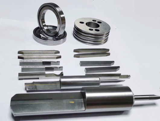 Ressort sans cames de commande numérique par ordinateur faisant la machine, 12 haches le guide filaire de la machine