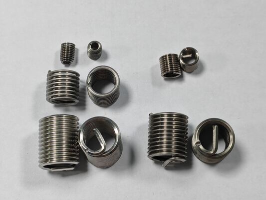 Machine à hélicoïle automatique à fil de fil CNC M4-M16 Machine à enrouler à ressort avec machine à fabriquer des manches à moteur