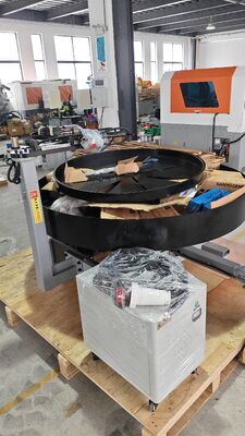 Machine de formage de ressorts CNC rotative polyvalente pour ressorts de compression en forme de tour