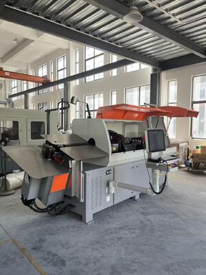 Machine de formage de ressorts CNC rotative polyvalente pour ressorts de compression en forme de tour