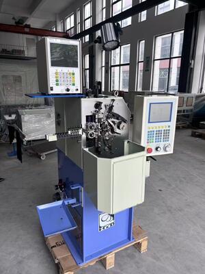Machine automatique de formage de fil à grande vitesse avec 550 pièces / min de vitesse de production