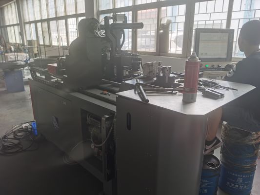 Machine à plier le fil 3D multifonctionnelle pour les lignes de formage de ressorts