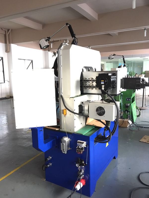 0,8 - fil de commande numérique par ordinateur de trois axes de 4.0mm formant la machine avec les systèmes d'entraînement de la came 60RPM