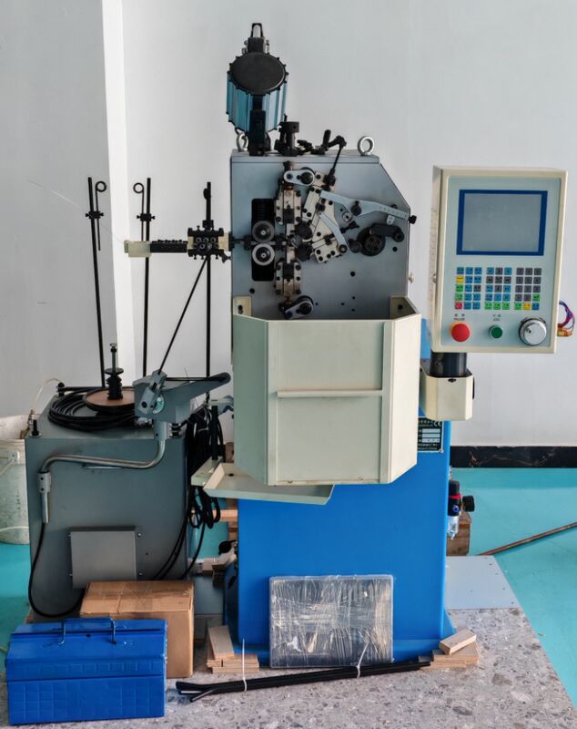 Fonctionnel multi d'opération de machine automatique facile de ressort avec le panneau de commande de 5,7 pouces