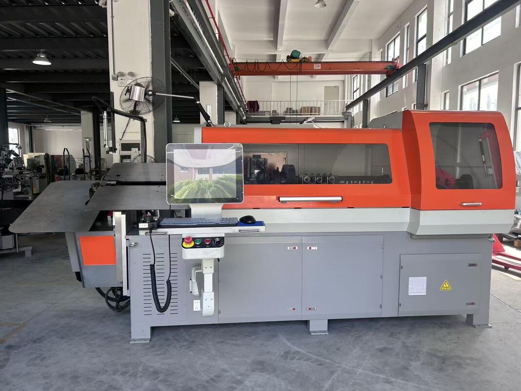 Machine de formage de ressorts CNC rotative polyvalente pour ressorts de compression en forme de tour